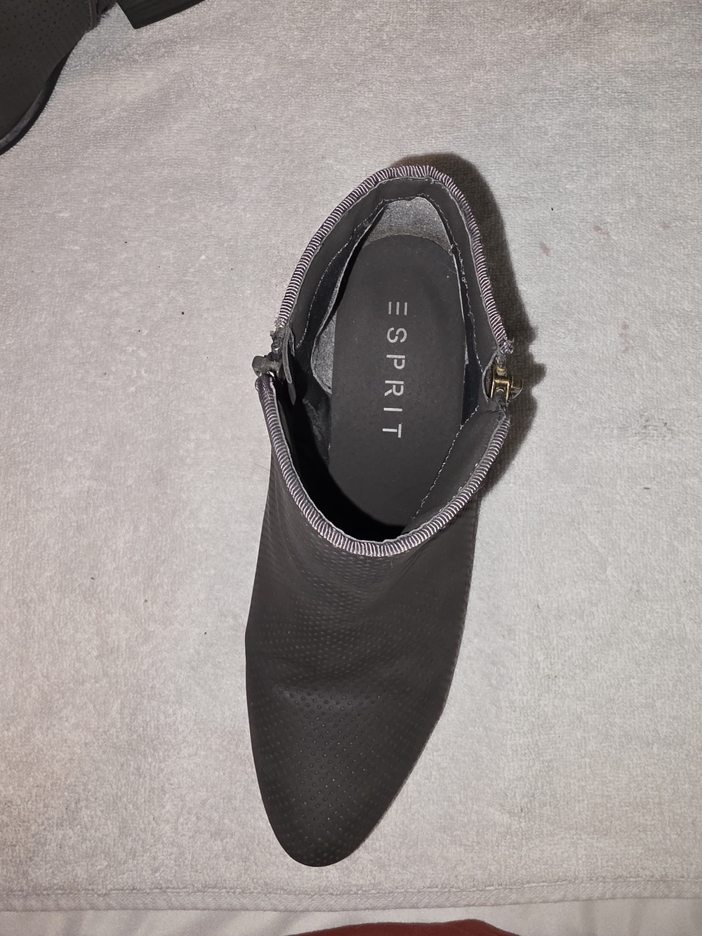 Esprit Tara Perforated Zip Ankle Booties Grey Size 9 Excellent Condition - Picture 5 of 6